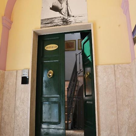 Ostello La Stazione อัลบา อาดริอาติกา ภายนอก รูปภาพ