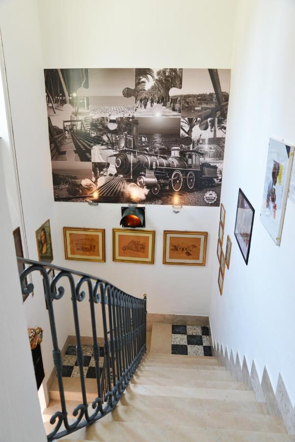 Ostello La Stazione อัลบา อาดริอาติกา ภายนอก รูปภาพ